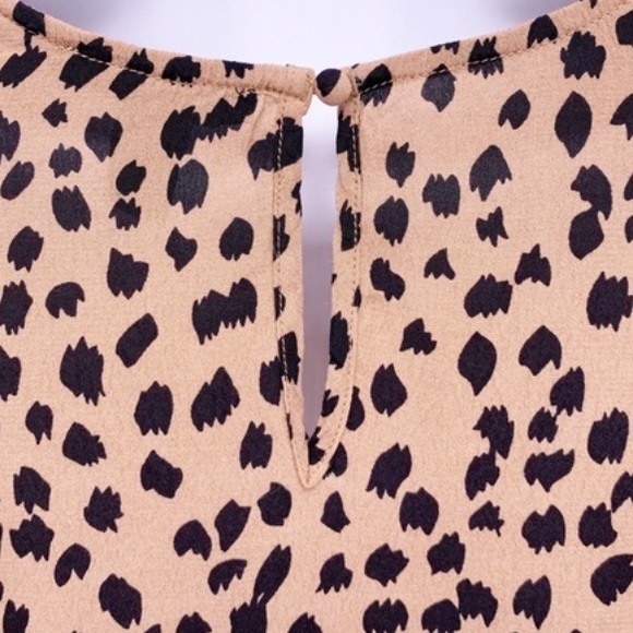 XXI Forever 21 Cheetah Flutter SleeveTop Blouse S - Picture 3 of 5